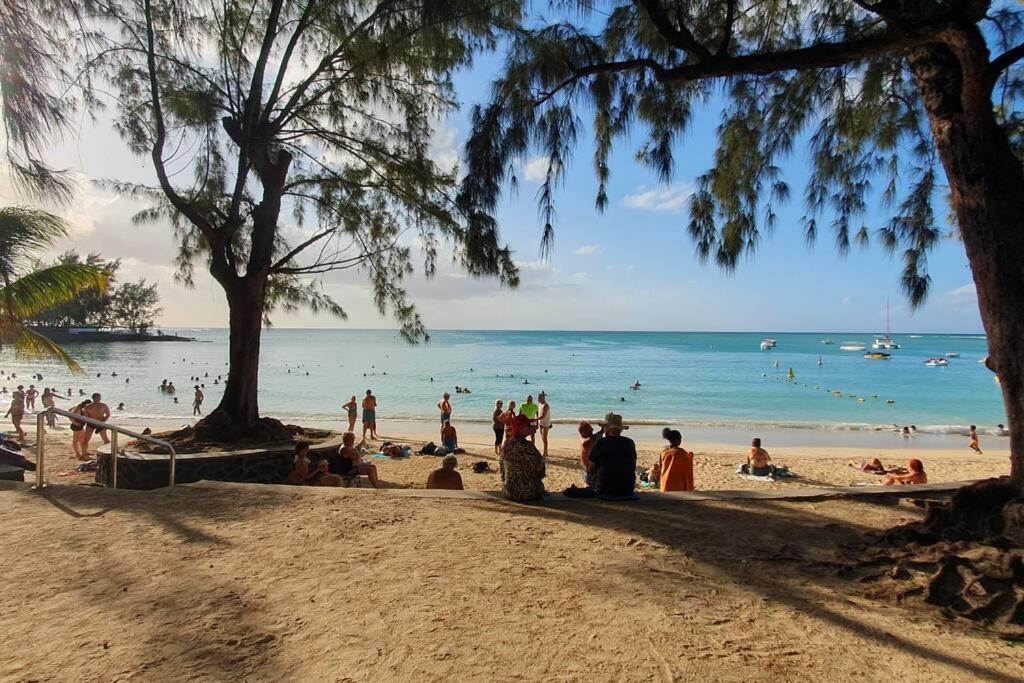 Apartment Retro Paradise - 200m To Pereybere Beach